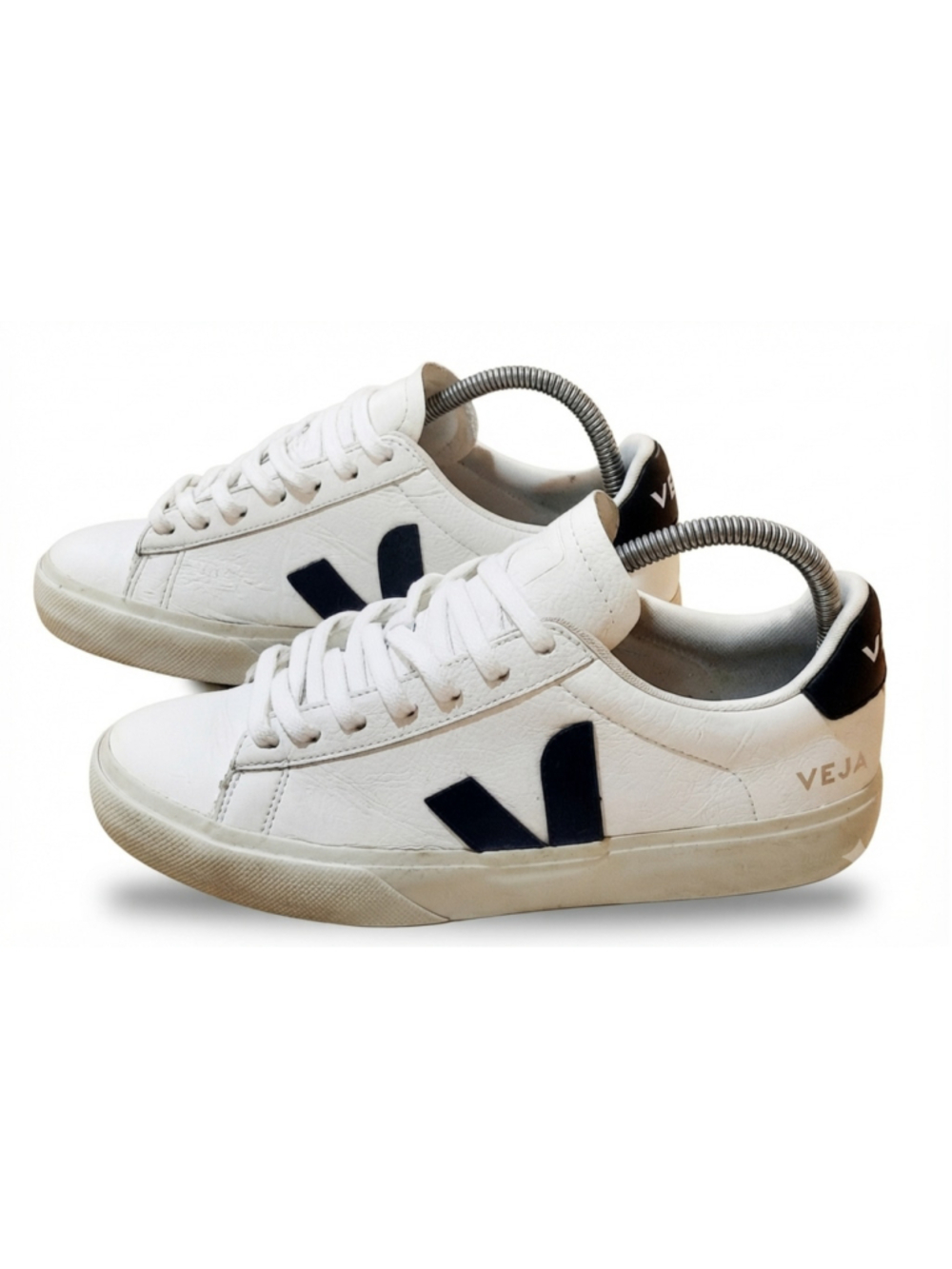 Veja Campo Leather Sneakers White/ Blue
Women's size 9